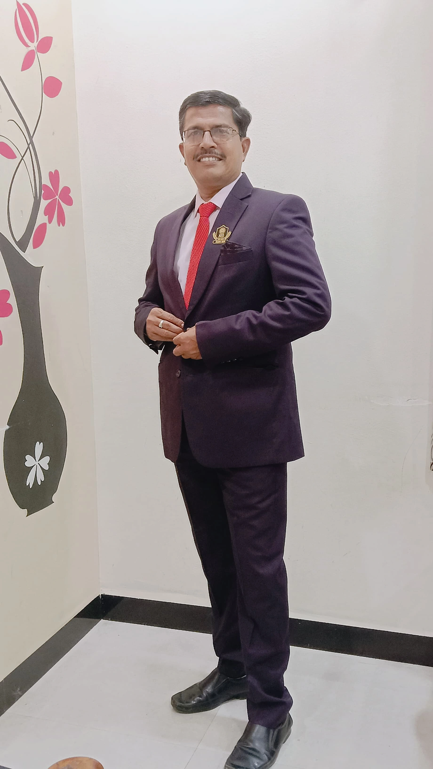 Member Shri Arjun Sase